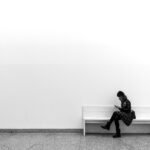 découvrez tout ce qu'il faut savoir sur les frais bancaires : types, montants, conseils pour les réduire et optimiser la gestion de vos finances.