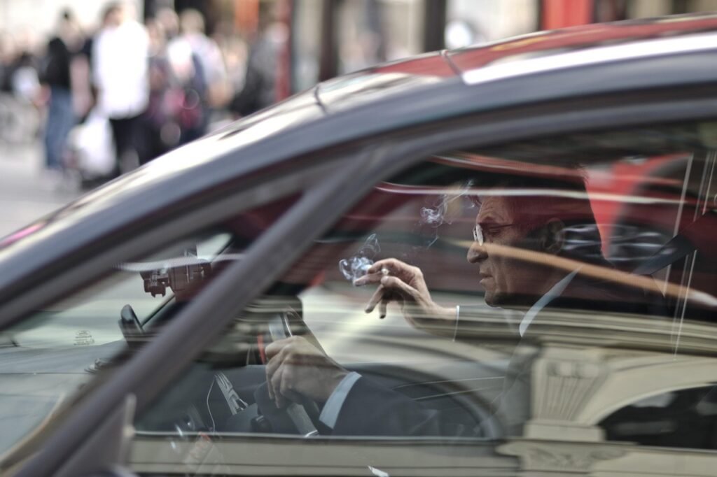 devenez chauffeur vtc et profitez d'une carrière flexible et rentable. découvrez comment obtenir votre licence et réussir dans le transport privé de passagers.